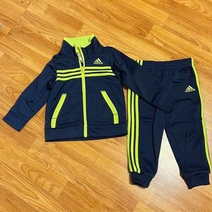 Boys Adidas set. Size 18 months